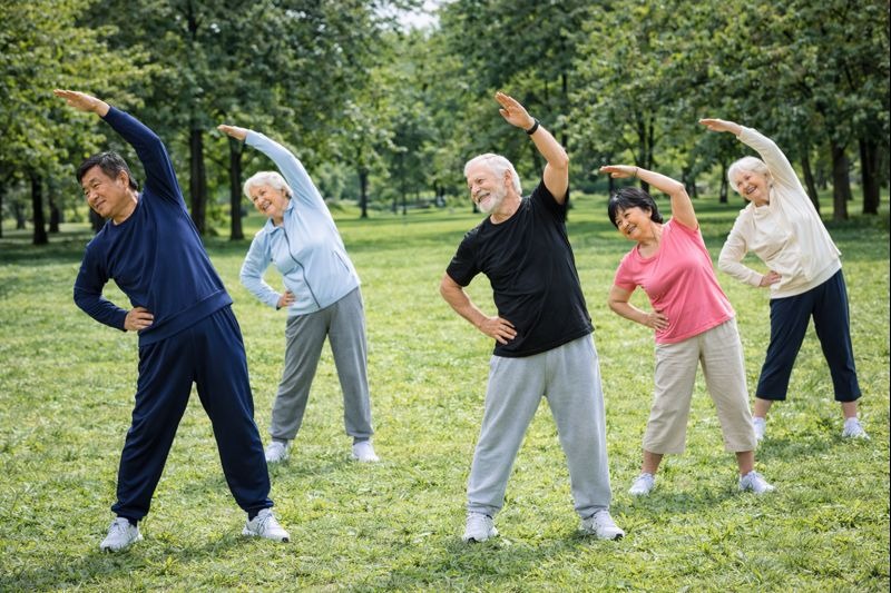 公園でラジオ体操
